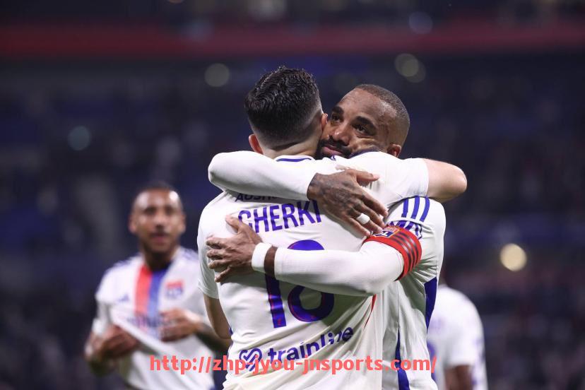 jiuyou九游娱乐-法甲摩纳哥球员转会市场动态：新老交替中的摩纳哥未来